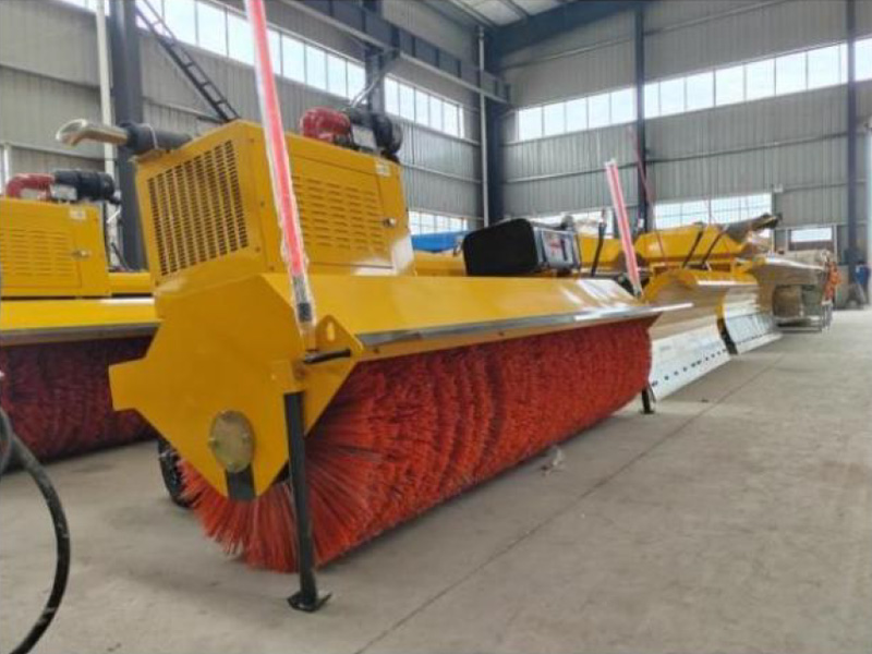 3.5米自帶動(dòng)力雪滾（滾芯3.2米）